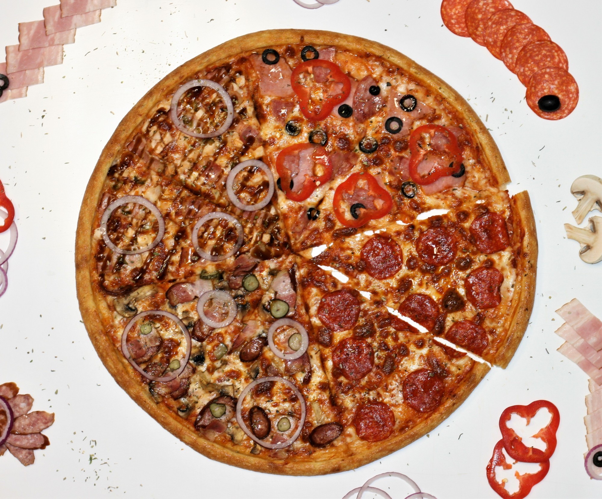 Пицца счастья. Леонардо с пиццей. Пицца Леонардо фото. Пиццерия Леонардо Кимры.